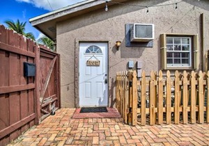 Studio with Private Patio about 9 Miles to Pompano Beach!
