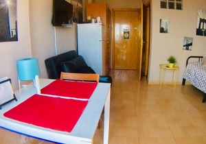 Studio with spectacular sea views at 200m. of the beach