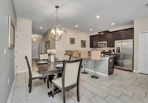 Stunning 5 BD Home, near Disney World!