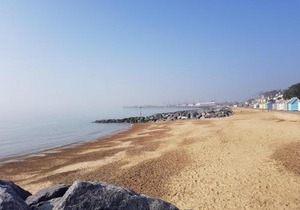 Stunning 6 Berth Caravan At Suffolk Sands Holiday Park Ref 45031G