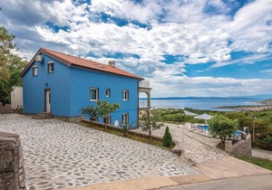 Stunning apartment in Klenovica