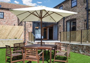 Stunning barn conversion with hot tub.