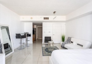 Stunning Bay View Studio
