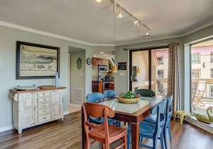 Stunning, family-friendly condo w/shared pool & breathtaking deep water views