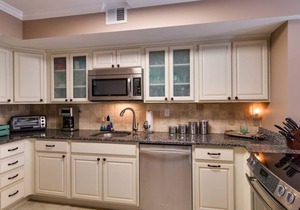 Stunning Marina & Water Views - Near Beach