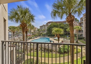 Stunning Marina & Water Views - Near Beach