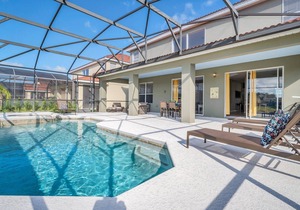 Stunning Sweeping views w/ fantastic game room