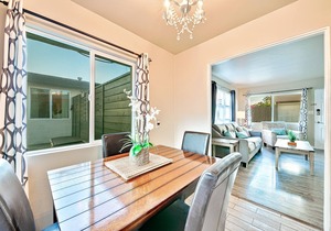 Stylish coastal gem with ocean views, perfect location & WiFi