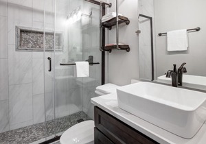 Stylish Condo - Center City - Nightlife - Parking