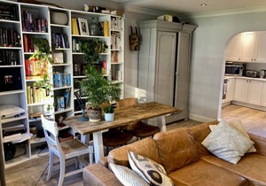 Stylish, cozy 1-bed flat, 2 minutes walk from Victoria Park