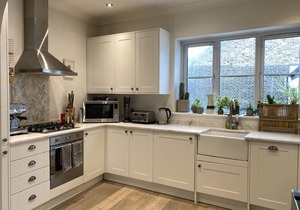 Stylish, cozy 1-bed flat, 2 minutes walk from Victoria Park