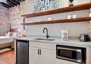 Stylish Marigny Apt on Frenchmen St.