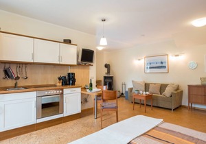 Stylish vacation apartment in a manor house on Lake Plau