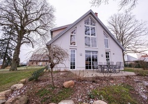 Stylish vacation apartment in a manor house on Lake Plau