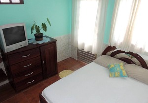 Suíte 5 com piscina e wi-fi em Caraguatatuba