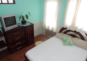 Suíte 5 com piscina e wi-fi em Caraguatatuba