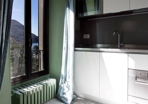 Suite "Arborella" at 2 steps from the lake - Resort with lounge bar, swimming pool and beach