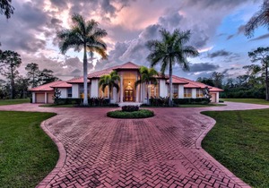 Suite Majesty Palm in the Knickerbocker Estate Naples