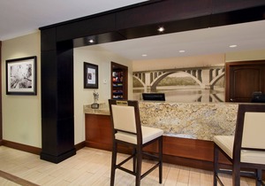 Suite near DC | Free Breakfast + 24h Business Center