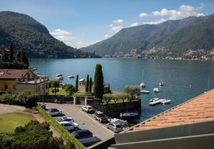 Suite "Persico" at 2 steps from the lake with private terrace, lounge bar and swimming pool