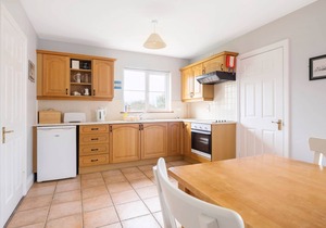 Summer Cove 10 (900m to Lahinch Beach)