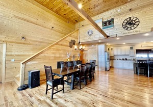 SUMMER WEATHER = VERY COOL RATES! MT VIEW HOT TUB GAME RM THEATER GREAT LOCATION