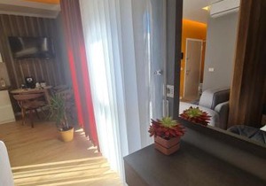 Sunny Apartment - Blloku Tirana, near Lake