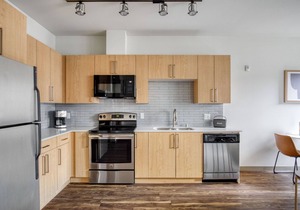 Sunny Ballard 1BR w/Gym & Rooftop Deck, near shopping, by Blueground