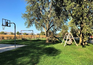 Sunny Disposition-Quaint Cottage on Lake Erie (Near Port Clinton), Lakefront