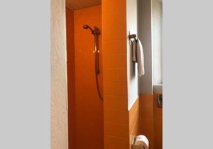 Sunny top floor in San Frediano