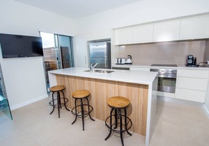 'Sunset@Corlette' *2 SUPs 2 Kayaks* WATERFRONT ACCOMMODATION Port Stephens