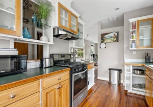 Sunset Suite Serenity: Your Rooftop Haven