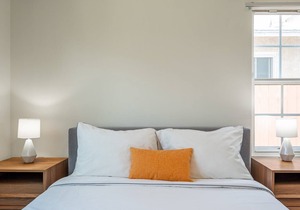 Sunshine filled Chic and Cozy Zen 2bd/1ba by LAX:)