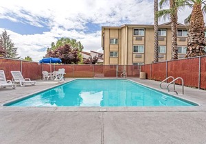 Super 8 by Wyndham Sacramento