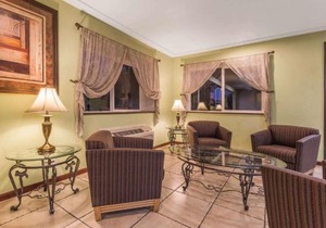 Super 8 by Wyndham Sacramento