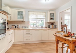 Super location to explore all the delights of Norfolk and Suffolk.