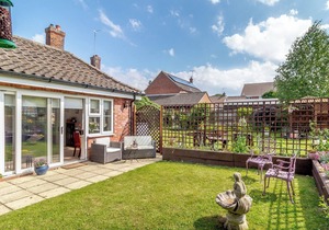 Super location to explore all the delights of Norfolk and Suffolk.