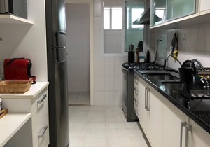 Super nice house in Busca Vida, 50m from the beach!