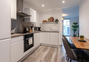 Superb 2 Bed Flat 5min to Old Trafford Stadium