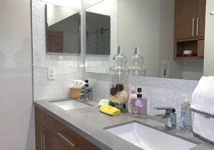 Superior Deluxe Queen Room next to Santana Row