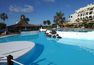 Sur Costa del Silencio Heated pool