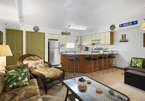 Surf Crest 103-Oceanside downtown, W/D, AC, Free WIFI