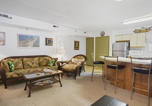 Surf Crest 103-Oceanside downtown, W/D, AC, Free WIFI