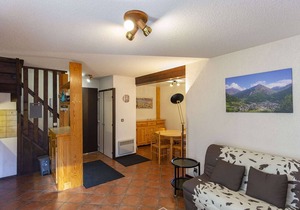 T3 Duplex in Esquièze-Sère, balcony, wifi and parking