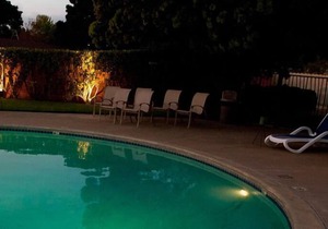 Take a Holiday in California! Spacious Unit with Free Breakfast, Free Parking