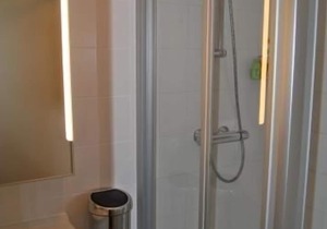 Tasteful 4-person holiday apartment in the center of Cadzand 50 meters from the beach