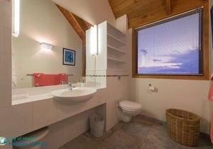 Te Manaaki Cottage - A private and quiet Russell villa for two.