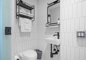 The Addison by Kasa | Simple Queen Studio | San Francisco