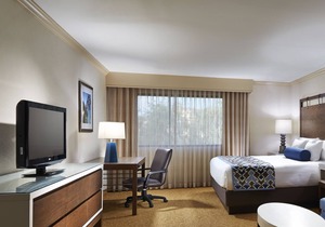 The Anza - A Calabasas Hotel