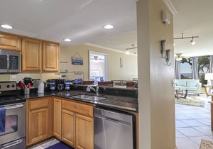 The Beach Just Called. Asking For You! 2 Bedroom/2 Bath- Sleeps 6!
